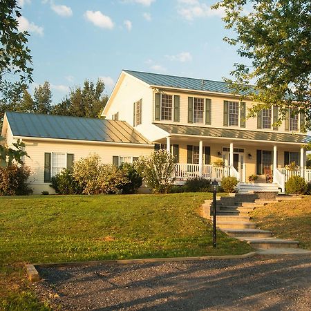 Hillbrook Inn & Spa (Adults Only) Charles Town Dış mekan fotoğraf