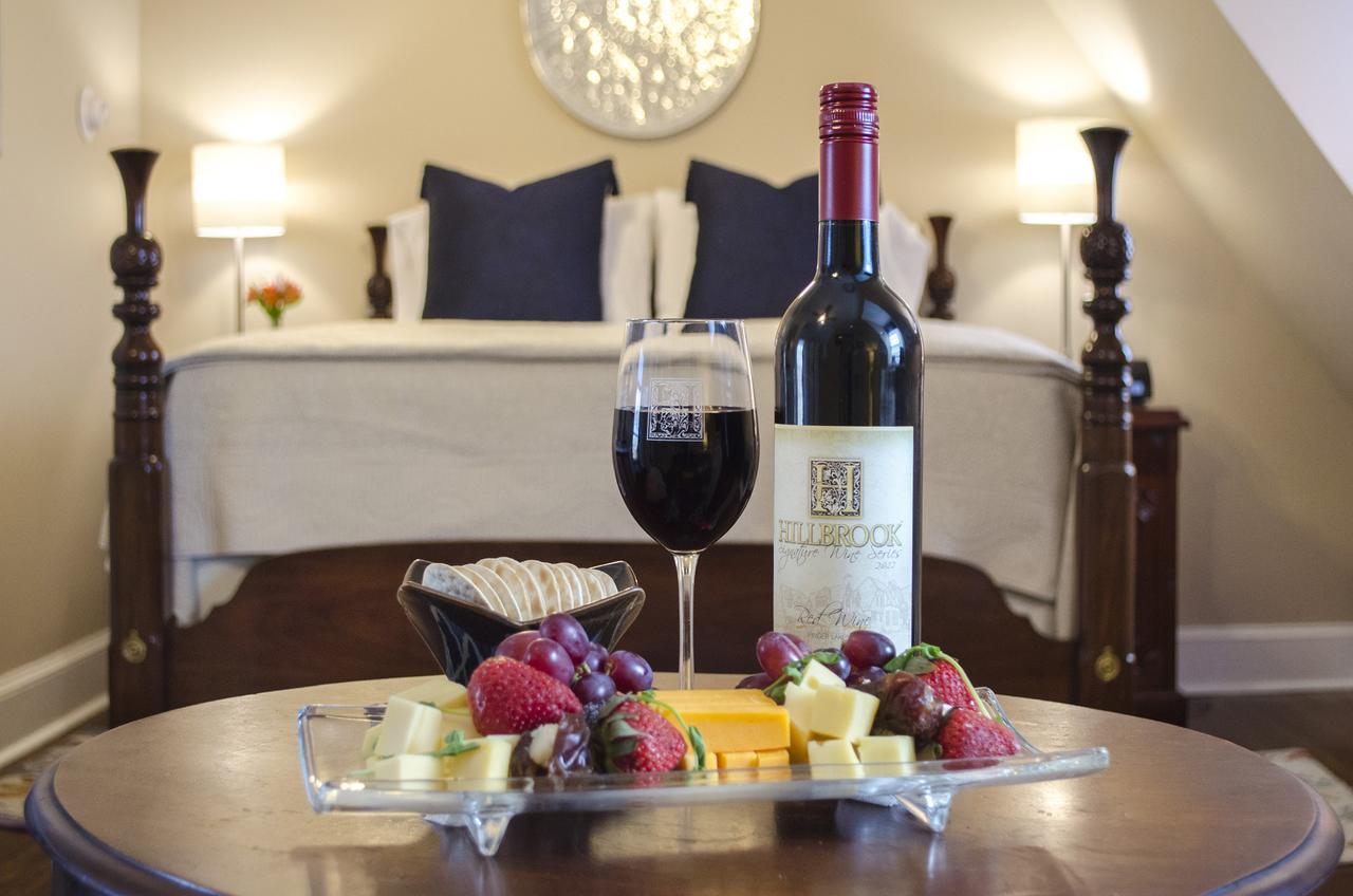 Hillbrook Inn & Spa (Adults Only) Charles Town Dış mekan fotoğraf