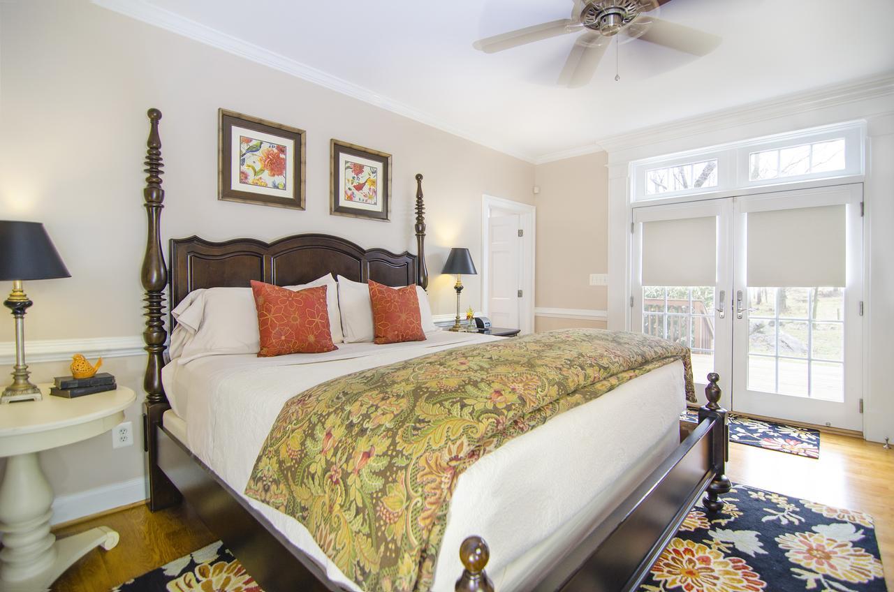Hillbrook Inn & Spa (Adults Only) Charles Town Dış mekan fotoğraf