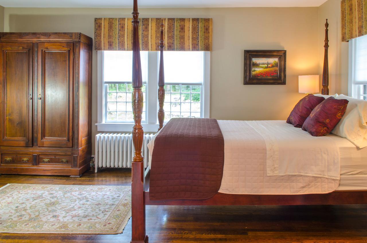Hillbrook Inn & Spa (Adults Only) Charles Town Dış mekan fotoğraf
